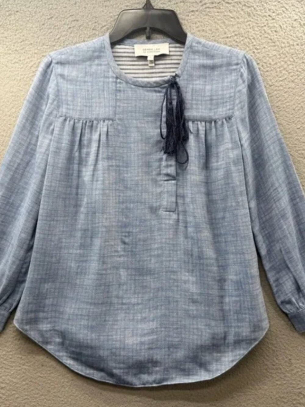 DEREK LAM 10 CROSBY Top Women 6 Chambray Popover Blouse Tie Tassels 100% Cotton